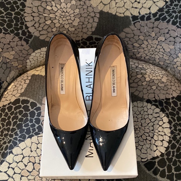 Manolo Blahnik Shoes - Patent Leather black Manolo Blahnik